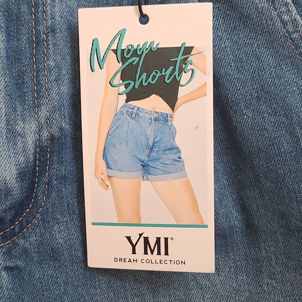 JUNIOR'S  SIZE 11 YMI  woman's shorts - Picture 2 of 12